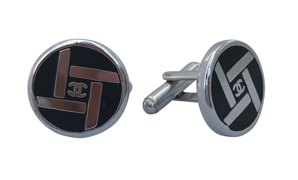 Mansjettknapper med 'Chanel' skrift - mrkjekk.no